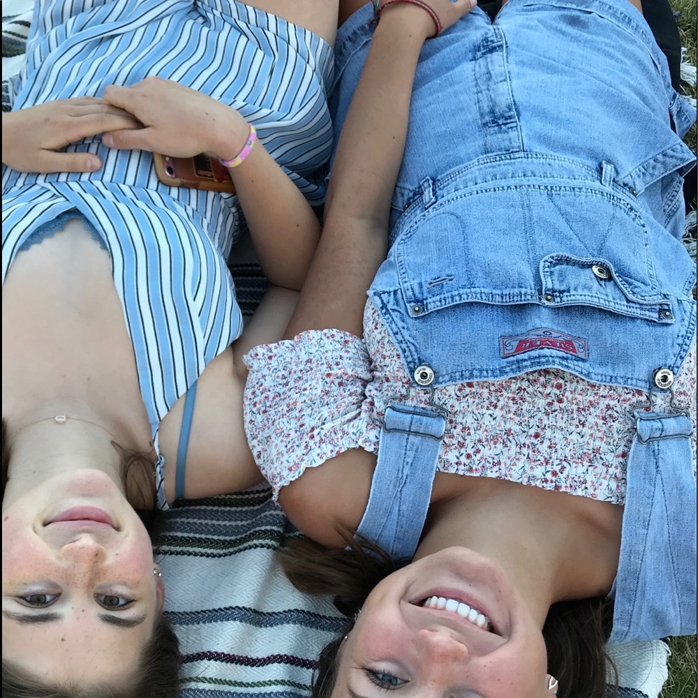 Meet your Posher, Helana